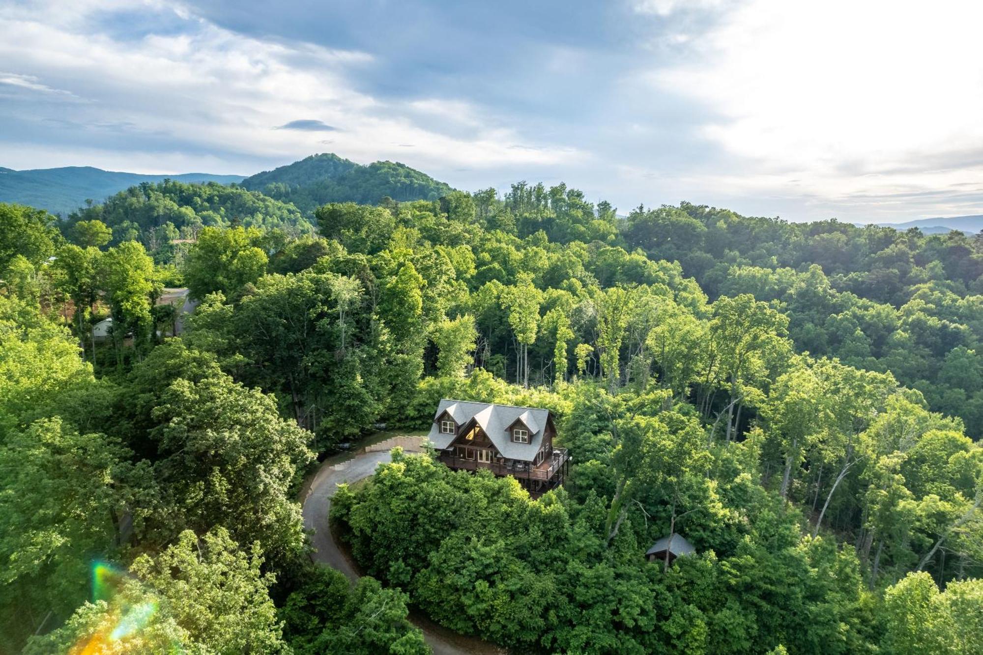 The Solstice - Amenities Galore Mountain Retreat Gatlinburg Kültér fotó