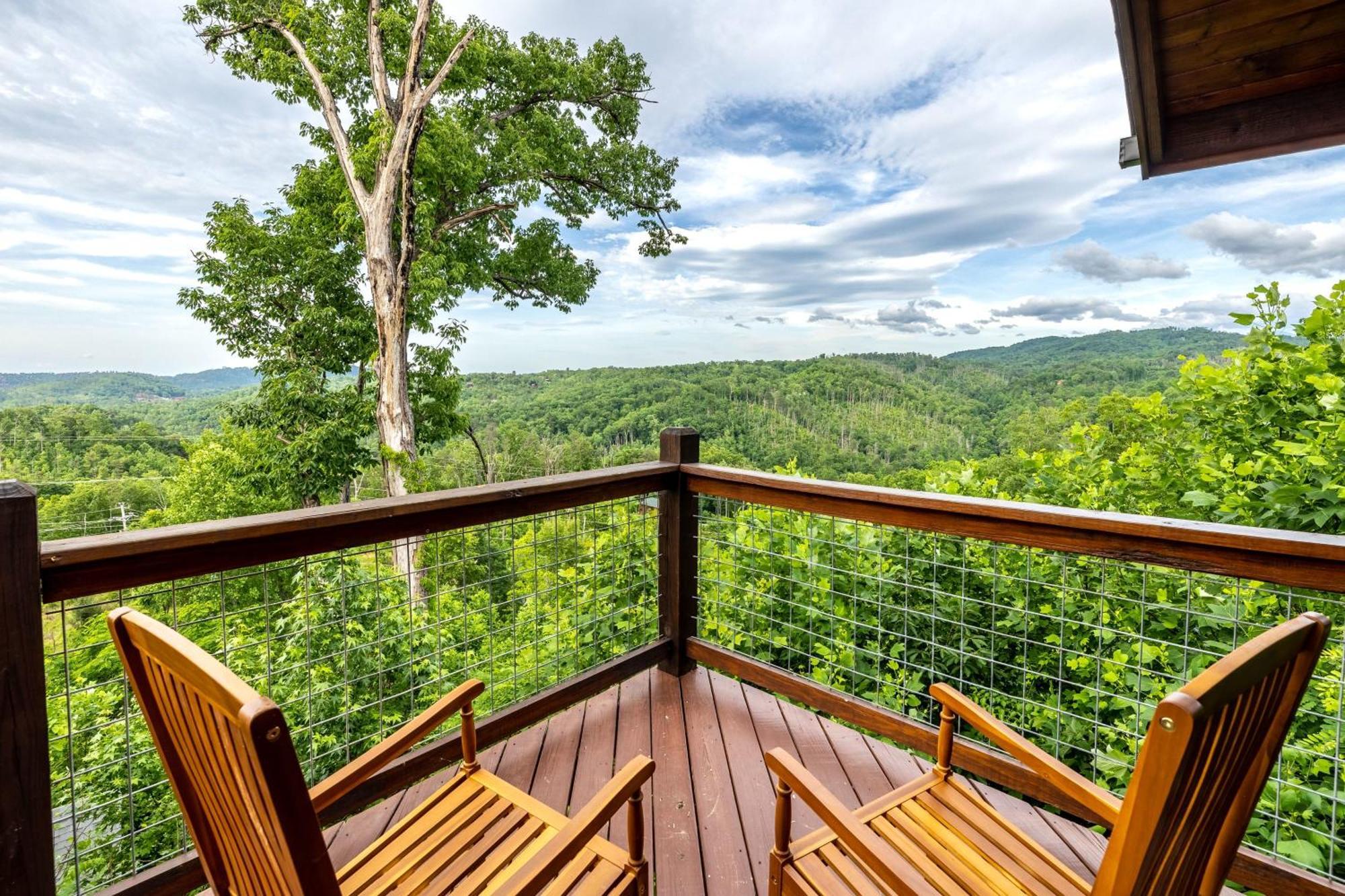 The Solstice - Amenities Galore Mountain Retreat Gatlinburg Kültér fotó